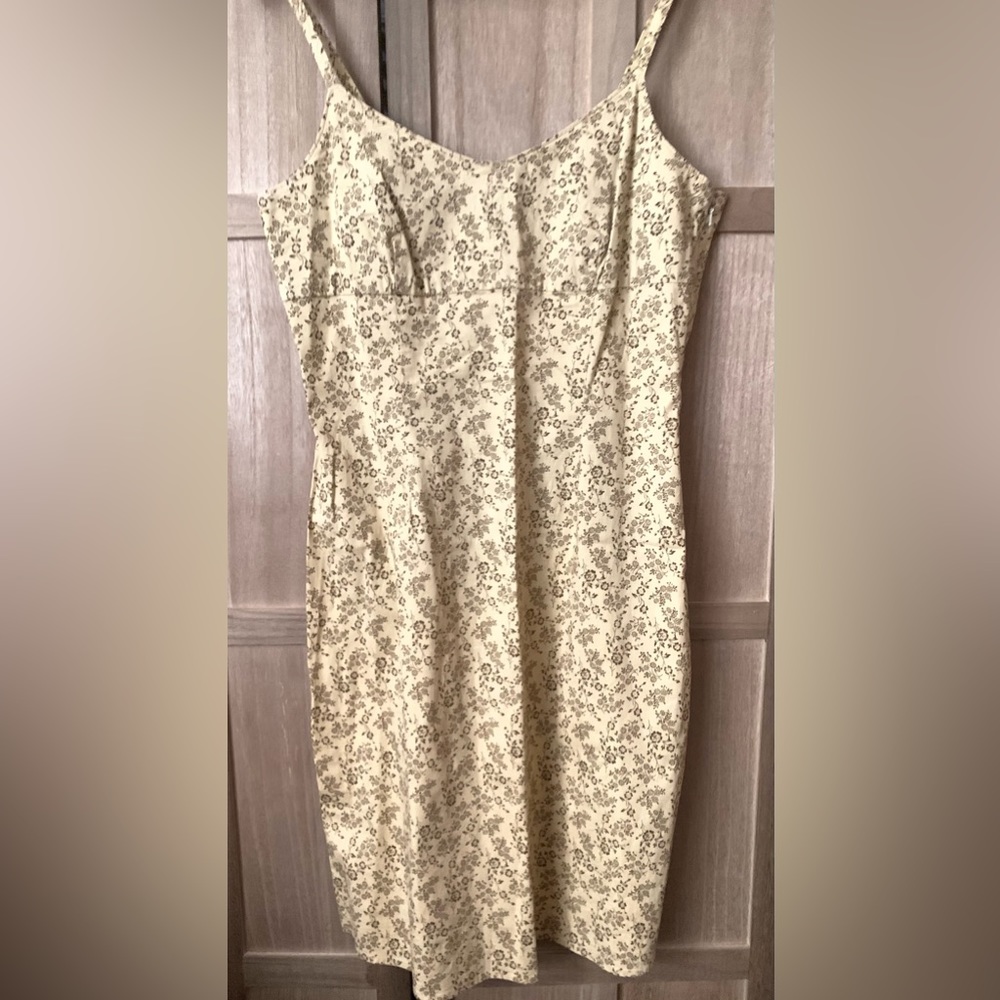 Old Navy  Floral Spaghetti Strap Mini Dress
Size: 8